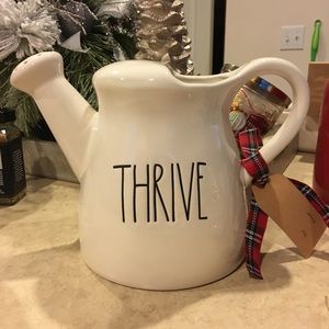 Rae Dunn thrive
